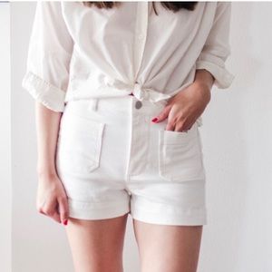 EUC EVERLANE High Rise Patch Pockets White Shorts Sz 2